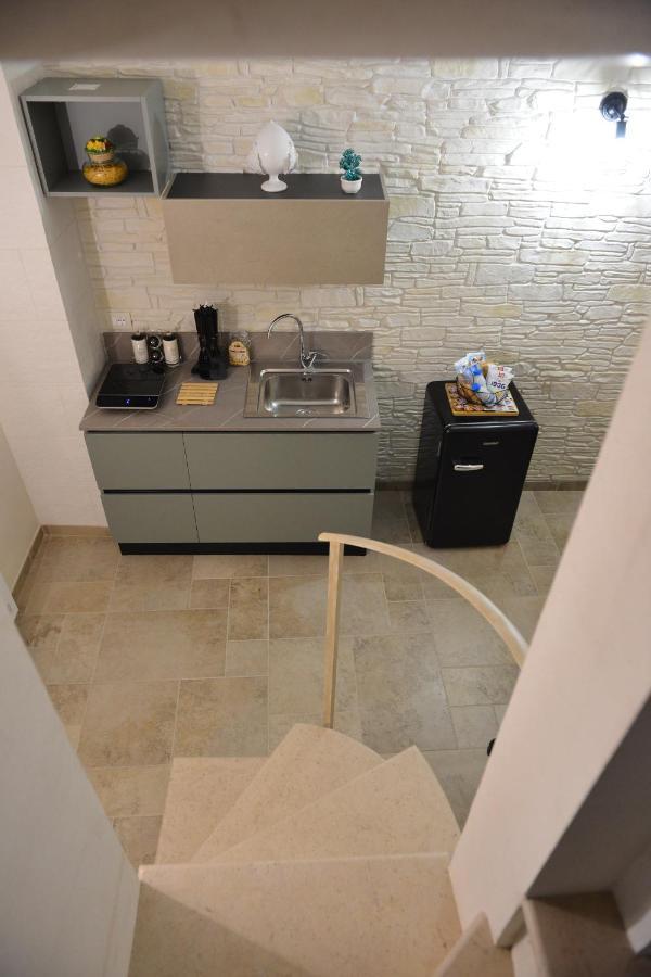 Suite Laurel Spa Con Idromassaggio 法萨诺 外观 照片