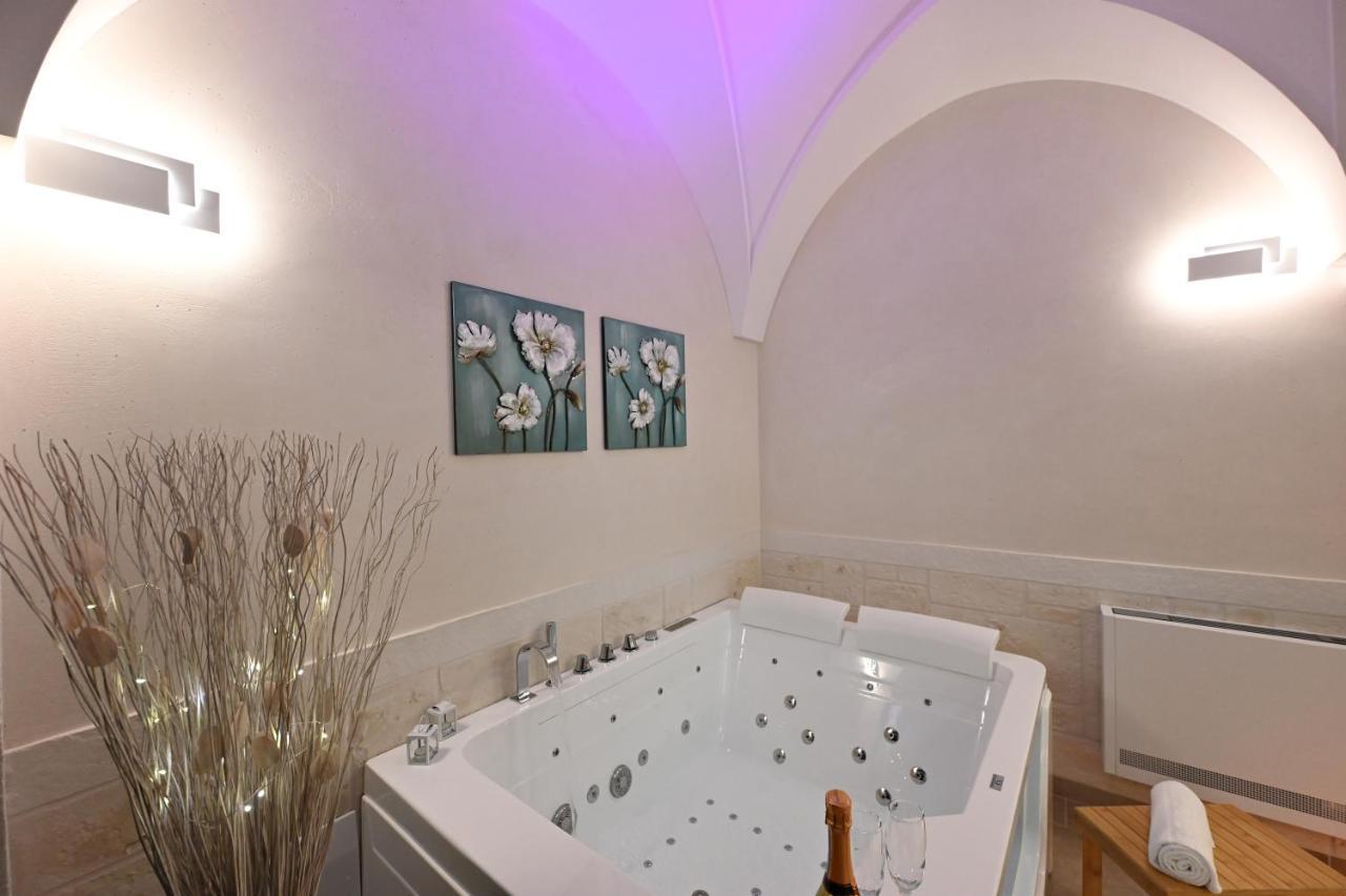 Suite Laurel Spa Con Idromassaggio 法萨诺 外观 照片